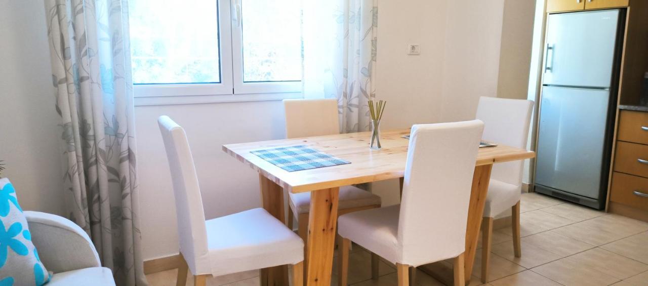 Central Apartment, Fully Equipped Himarë Dış mekan fotoğraf